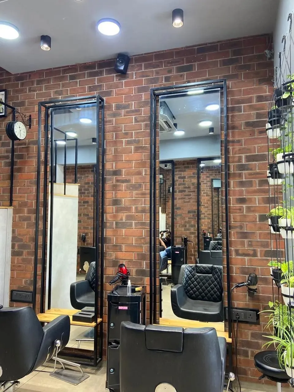 Phorshe Salon